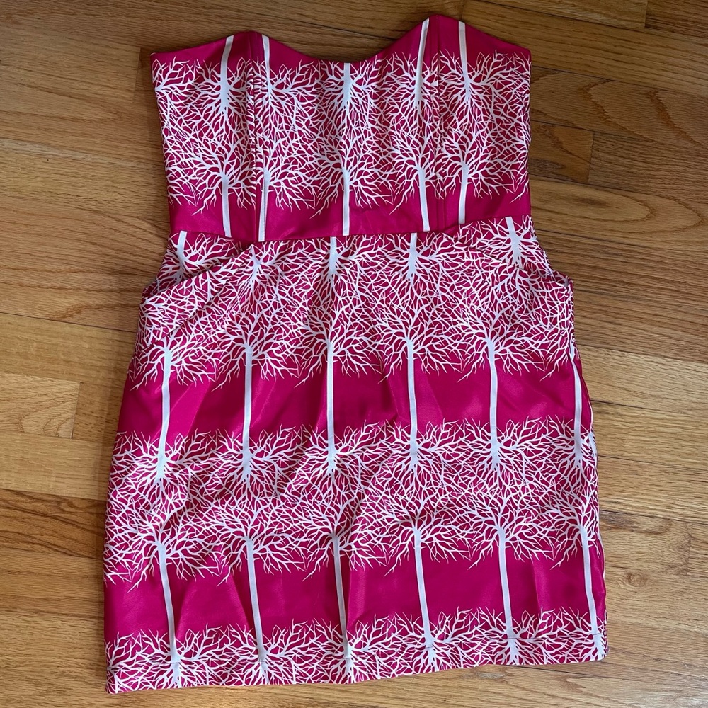 Bright pink cocktail dress with pockets